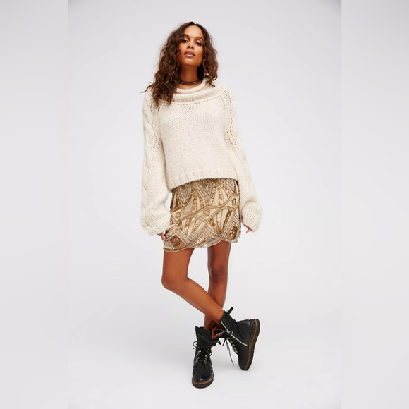 Free People Daydreaming Embellished Mini Skirt With Gold Sequins & Scalloped Hem - Picture 2 of 6